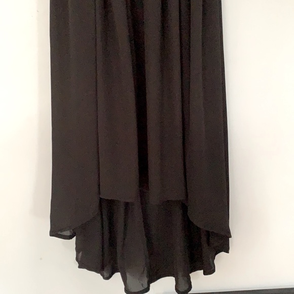 High Low dress with heart cutout - Picture 3 of 7